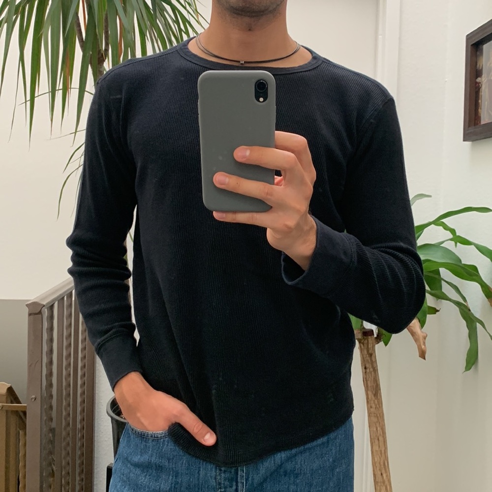 GAP KNIT SHIRT, COLOR BLACK, SIZE LARGE, crewneck, 100% Cotton.
